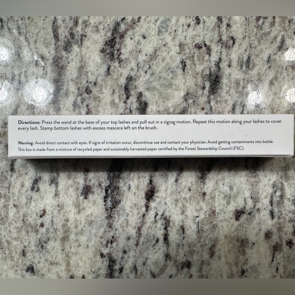 Red Aspen NEW Lift & Lengthen, Lennie Tubing Mascara - Picture 2 of 4